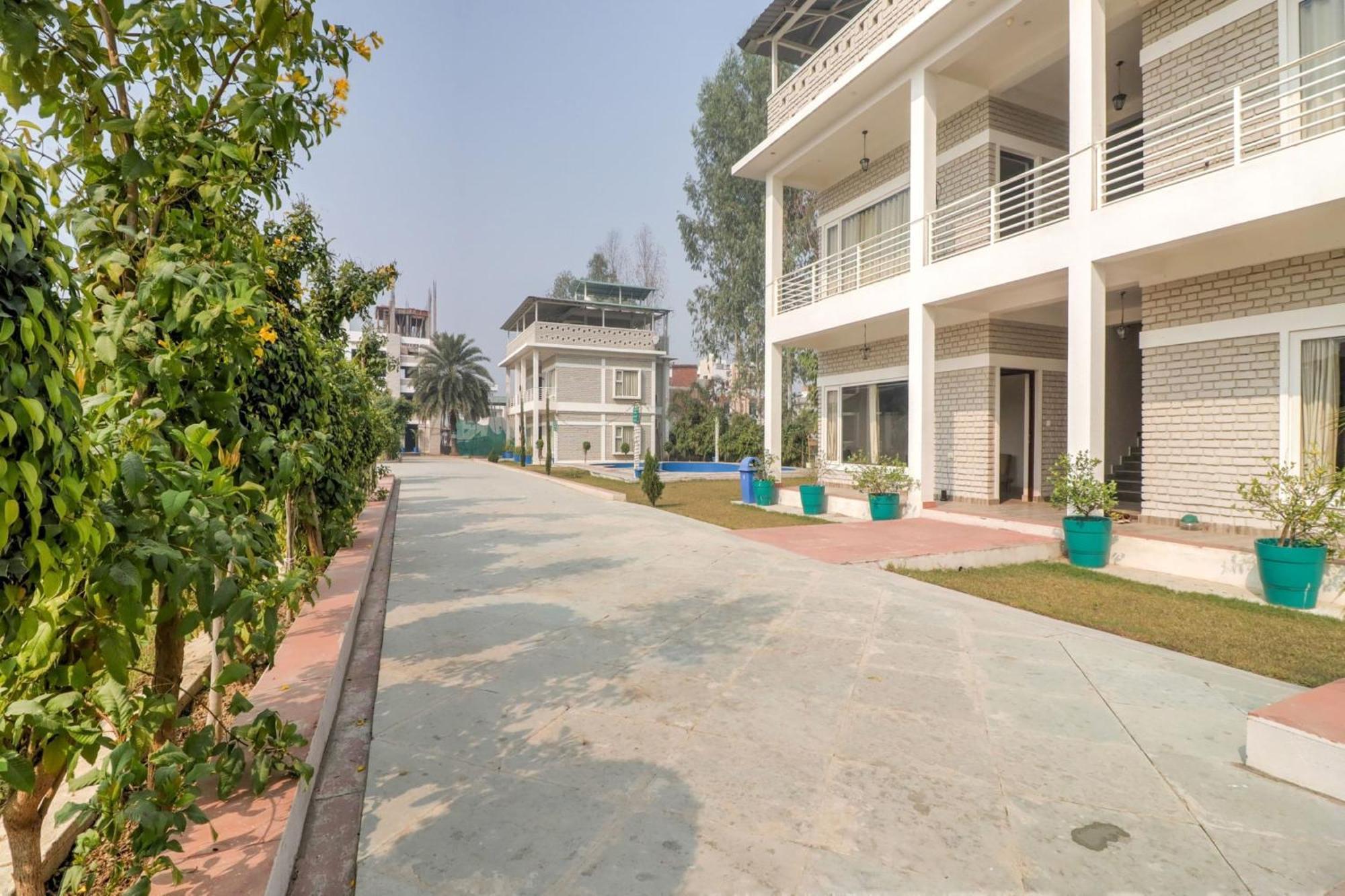 Townhouse Amaraa Farms Near Lulu Hypermarket Lucknow Eksteriør bilde