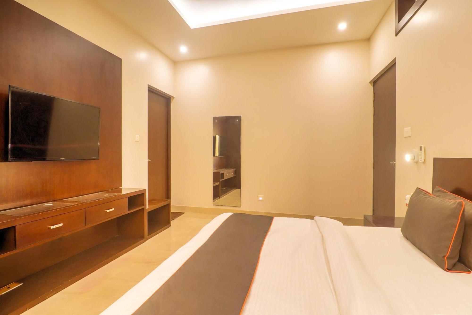 Townhouse Amaraa Farms Near Lulu Hypermarket Lucknow Eksteriør bilde