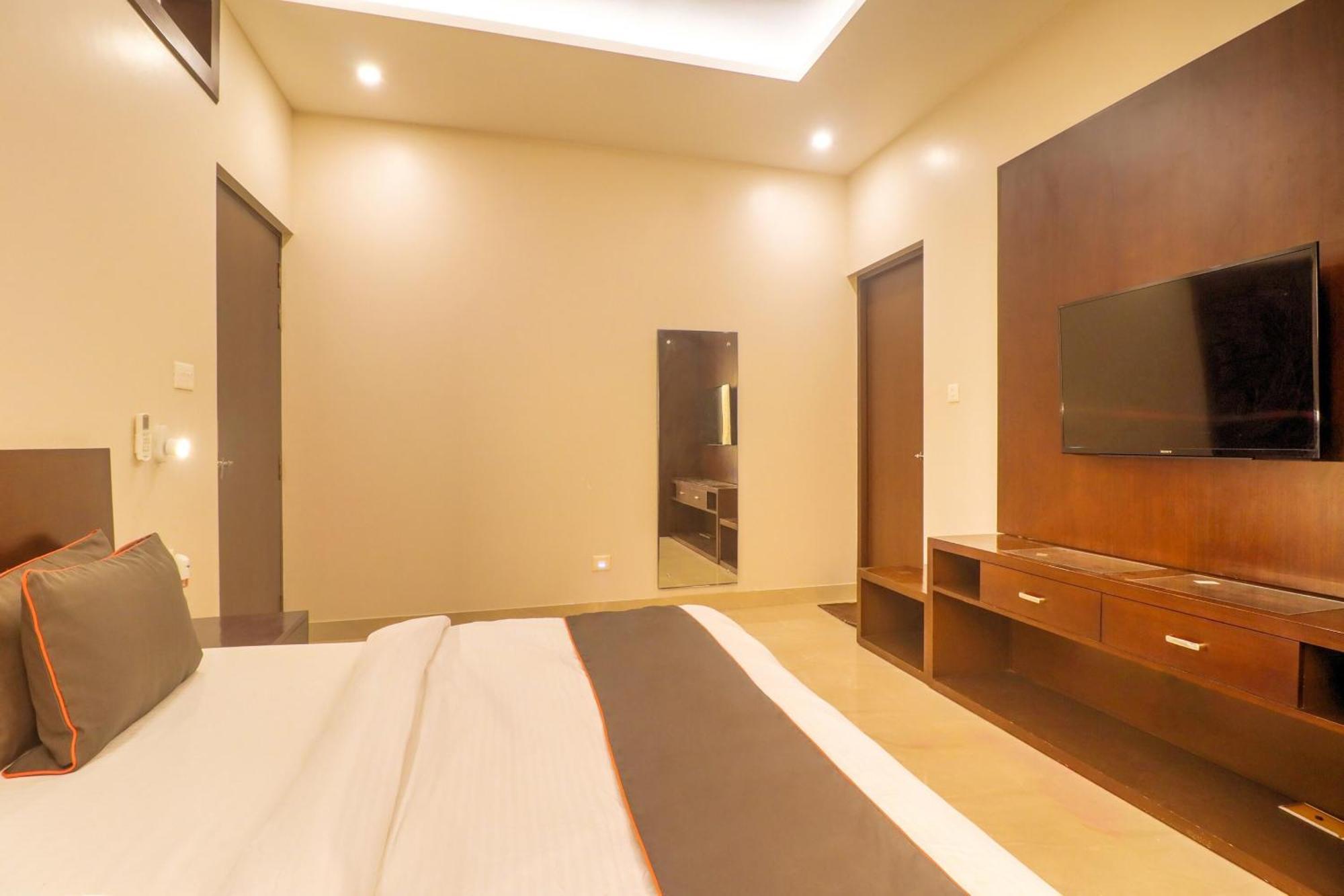 Townhouse Amaraa Farms Near Lulu Hypermarket Lucknow Eksteriør bilde